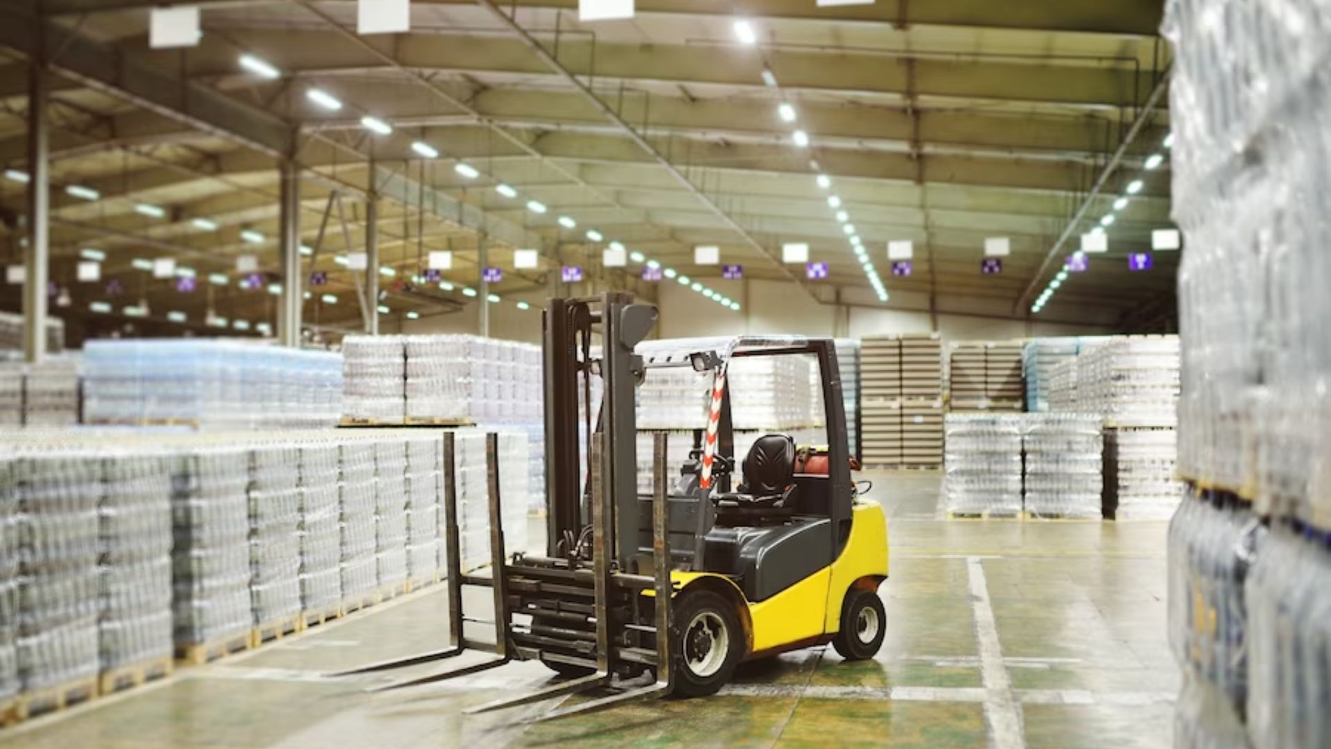 Exploring Electric Forklifts in UAE