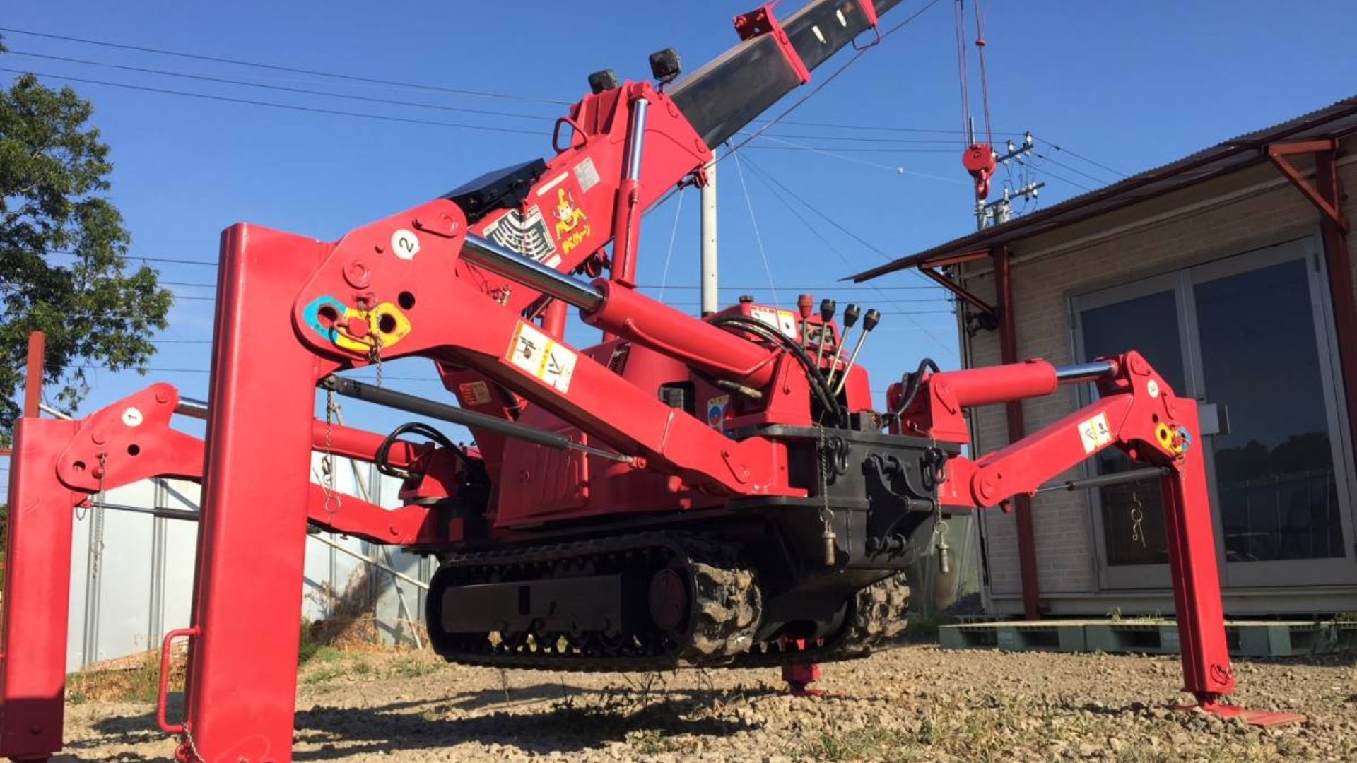 Achieving Accuracy with Unic Spider Cranes