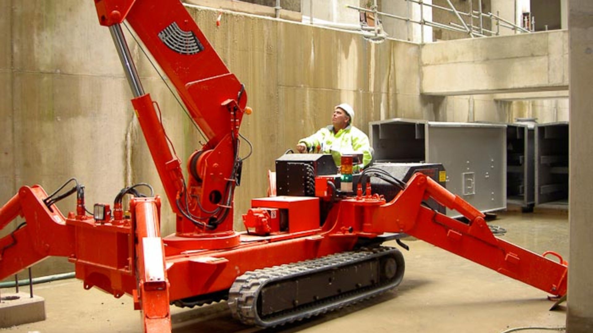 Achieving Accuracy with Unic Spider Cranes