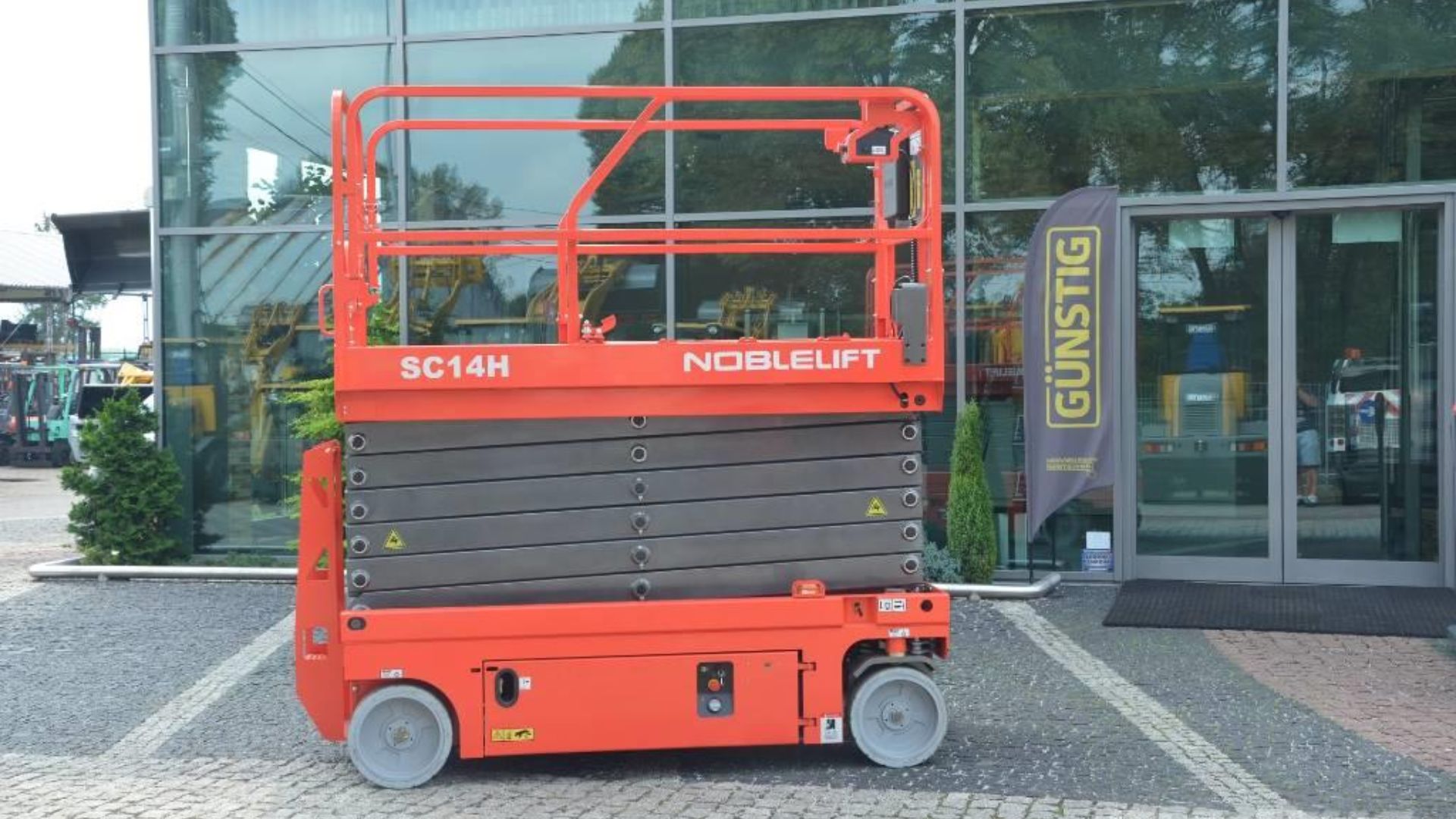 How Scissor Lifts Revolutionize Industries