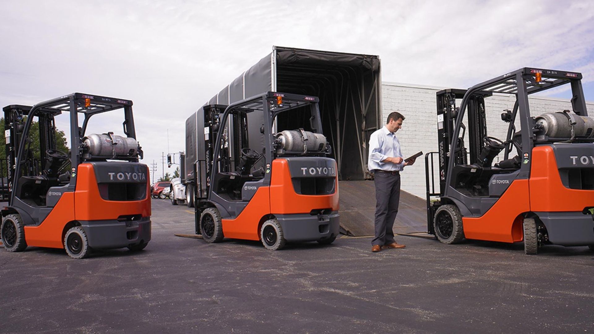 Material Handling Technologies in Dubai